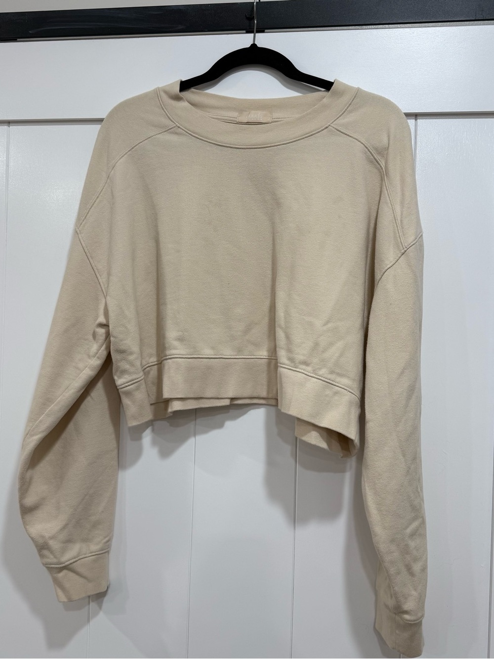 nuuds Cropped Crew Sweatshirt in Light Cream